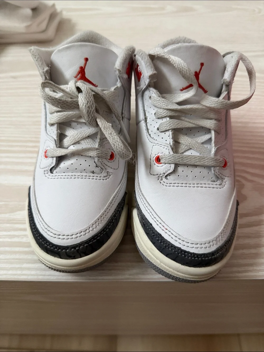 Nike Air Jordan 3 Retro Fire Red Kids Sneakers White Black Red